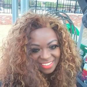 Meet your Posher, Keisha